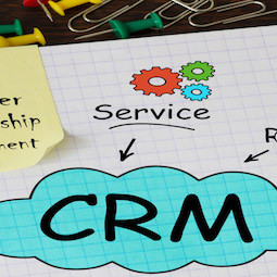 Jak za pomocą systemów CRM poprawić relacje z klientami?